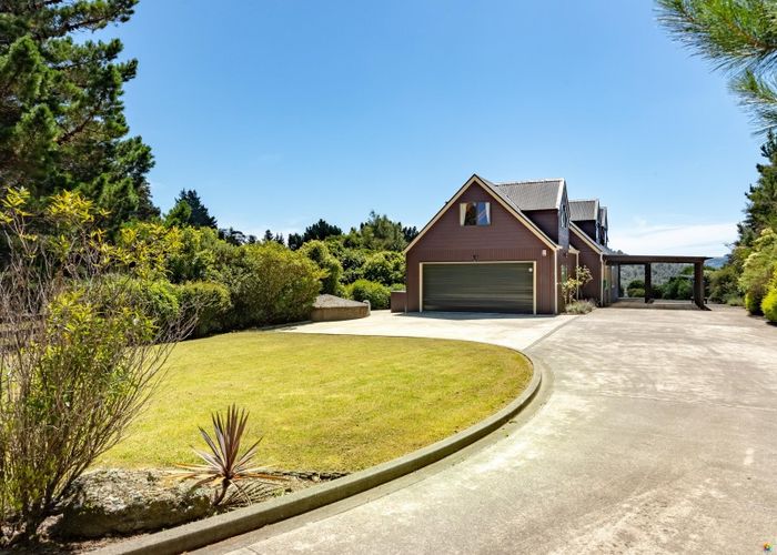  at 13 Sierra Way, Blue Mountains, Upper Hutt