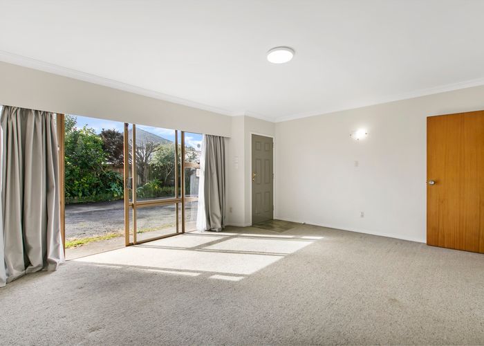  at 2/71 Coronation Road, Papatoetoe, Auckland