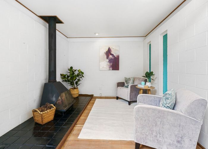  at 30 Howard Road, Point Howard, Lower Hutt