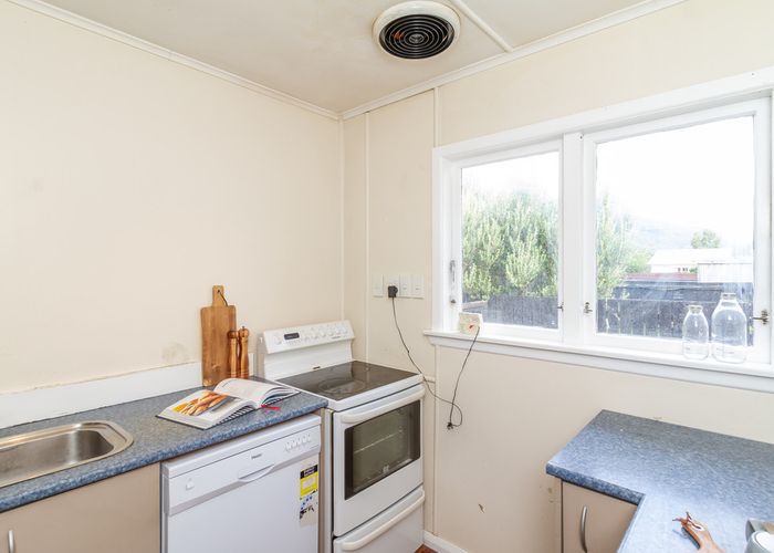  at 12B Naenae Road, Naenae, Lower Hutt