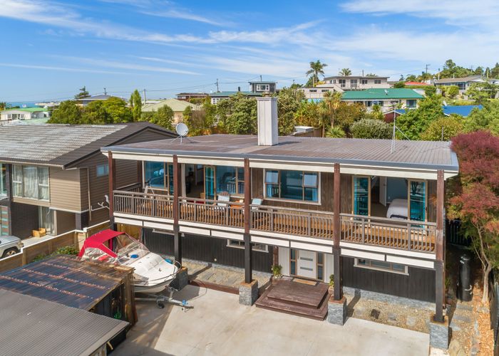  at 10 Rishworth Avenue, Stanmore Bay, Whangaparaoa