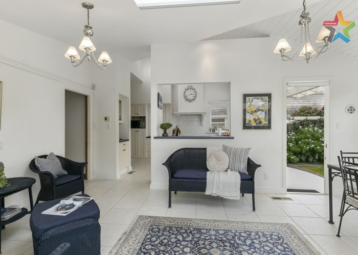  at 4 Manuka Avenue, Woburn, Lower Hutt