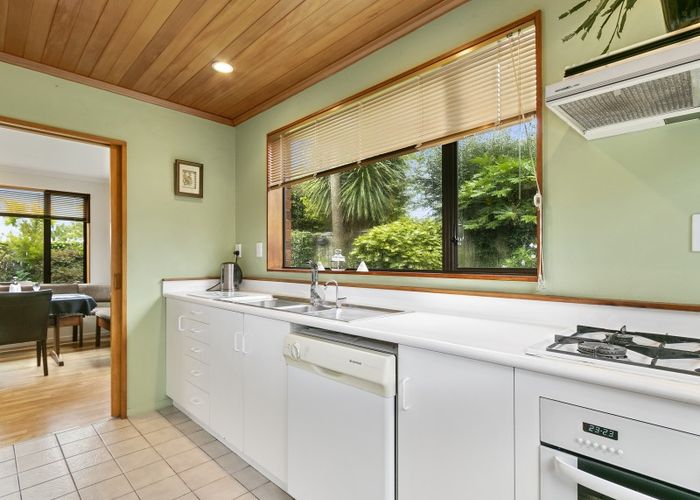  at 36A WHITES LINE WEST, WOBURN, LOWER HUTT