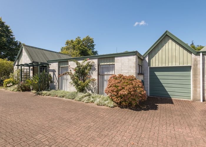  at 2/6 Hobhouse Street, Stoke, Nelson