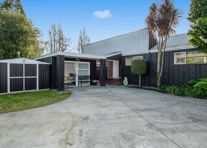  at 8 Awanui Place, Welcome Bay, Tauranga