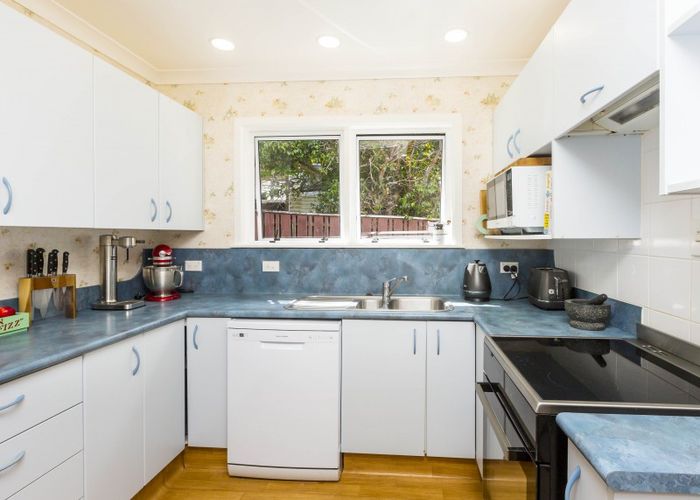  at 4 Dawn Grove, Brown Owl, Upper Hutt