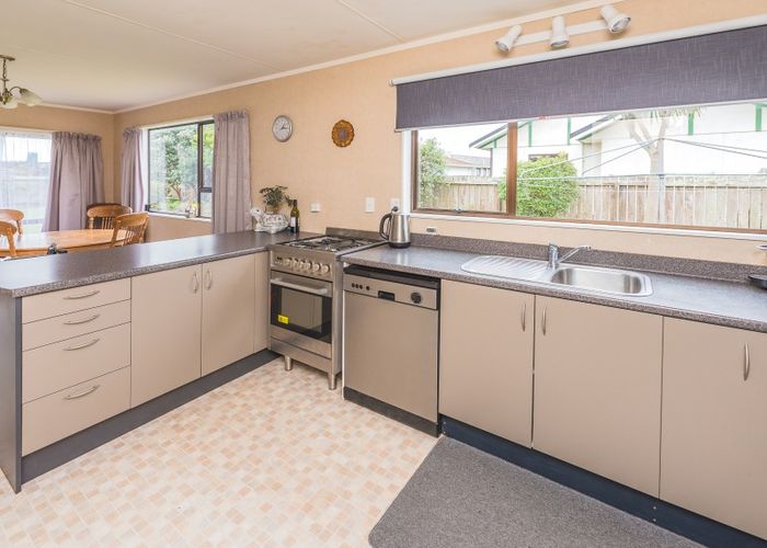  at 14 Akepiro Place, Tawhero, Whanganui