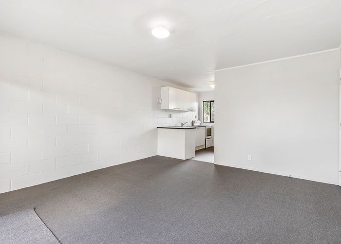  at 9/176 Shirley Road, Papatoetoe, Auckland