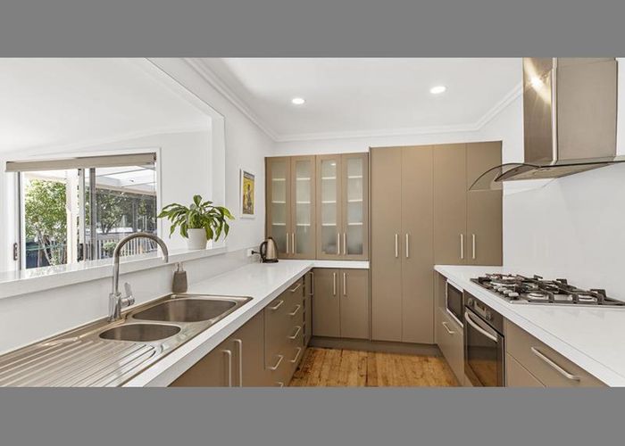  at 24 La Rosa Street, Green Bay, Auckland