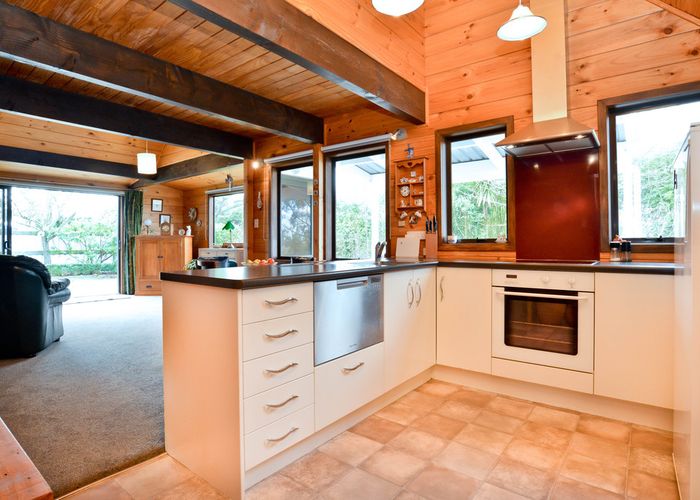  at 2 Gainsford Road, Hamilton