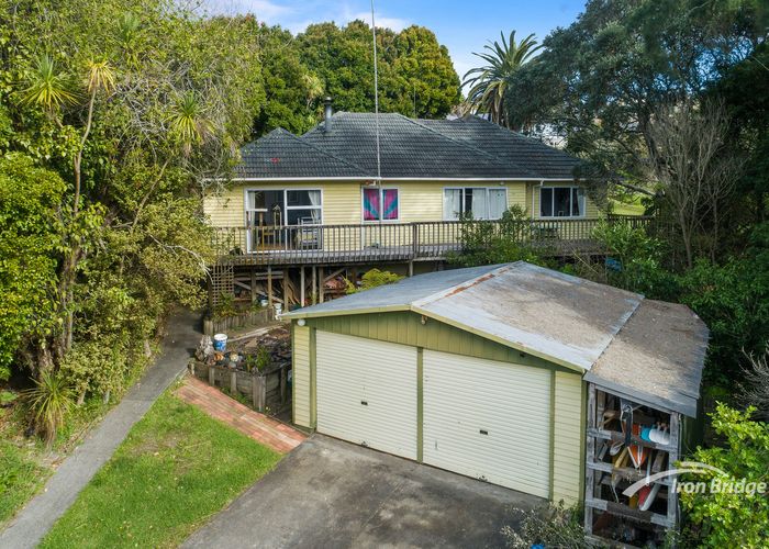  at 22 Kaka Street, Northcote, Auckland