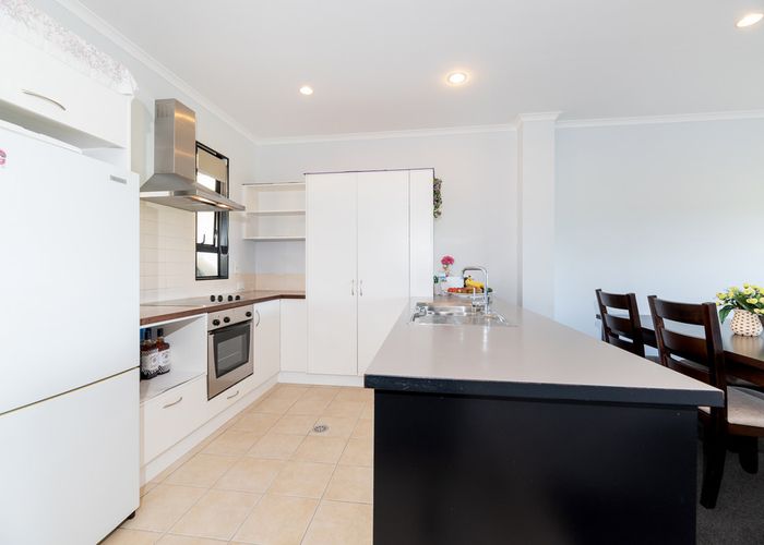  at 9/150 Chapel Road, Flat Bush, Auckland