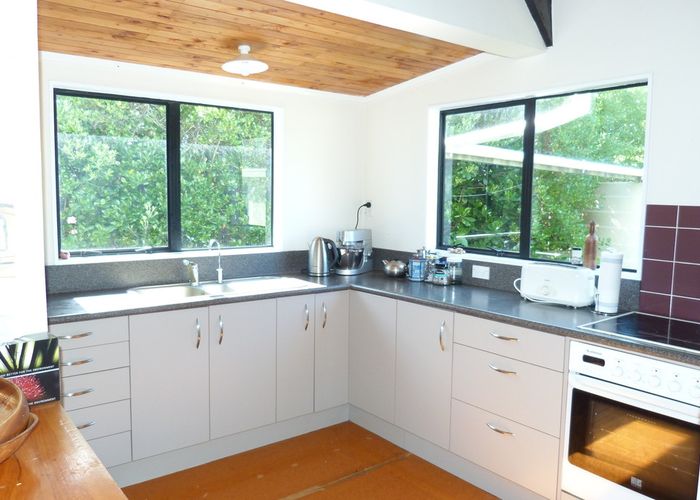  at 17A TE MIHA Crescent, Cape Palliser