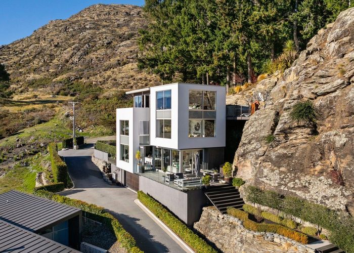  at 292 Peninsula Road, Kelvin Heights, Queenstown-Lakes, Otago