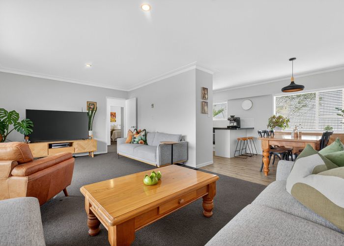 at 3/8 Wolsley Avenue, Milford, North Shore City, Auckland
