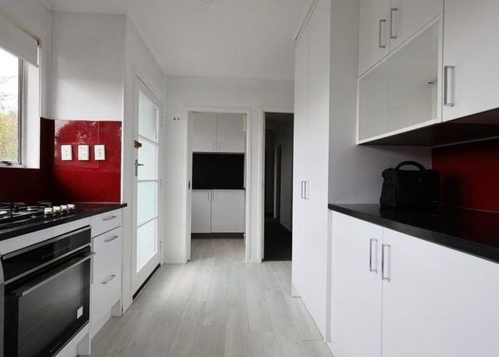  at 16 Temuri Place, Glendene, Waitakere City, Auckland