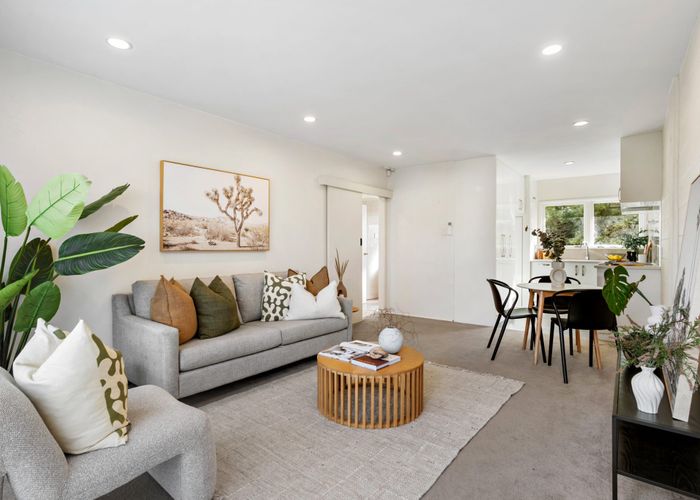  at 4/11 Tawera Road, Greenlane, Auckland City, Auckland