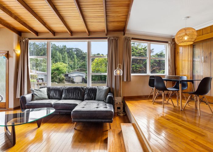  at 9 Lowtherhurst Road, Massey, Auckland