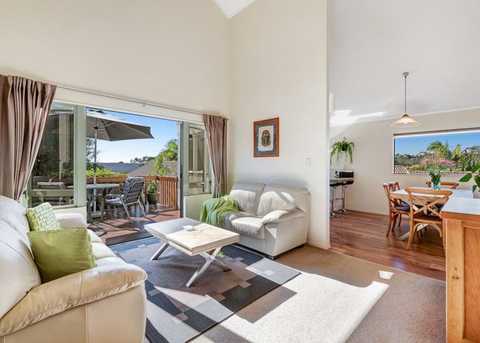  at 5 Rifleman Rise, Unsworth Heights, North Shore City, Auckland