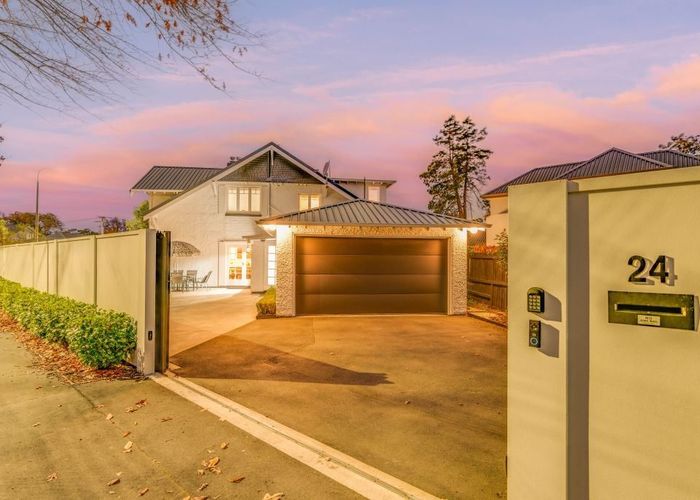  at 24 Snowdon Road, Fendalton, Christchurch
