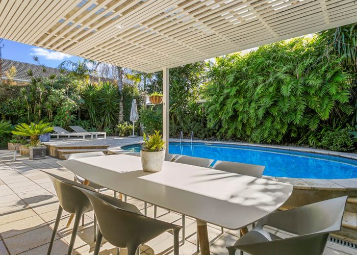  at 5 Kingsview Road, Mount Eden, Auckland