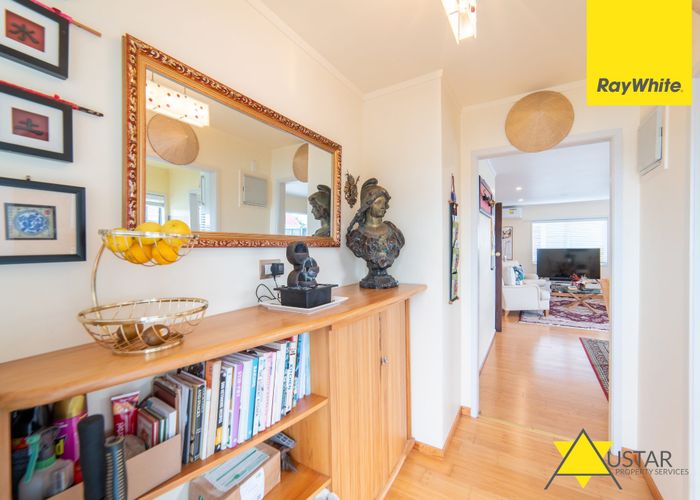  at 2/10 Gerbic Place, Mount Roskill, Auckland City, Auckland