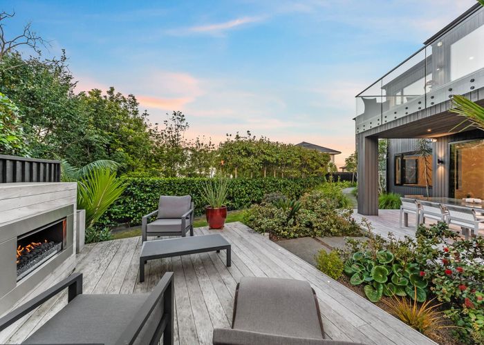  at 2/204 Riddell Road, Glendowie, Auckland City, Auckland