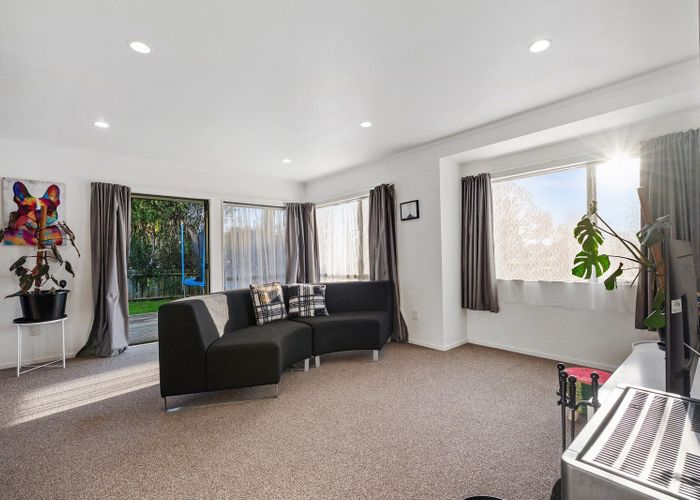  at 1/112 Parkhurst Road, Parakai, Rodney, Auckland