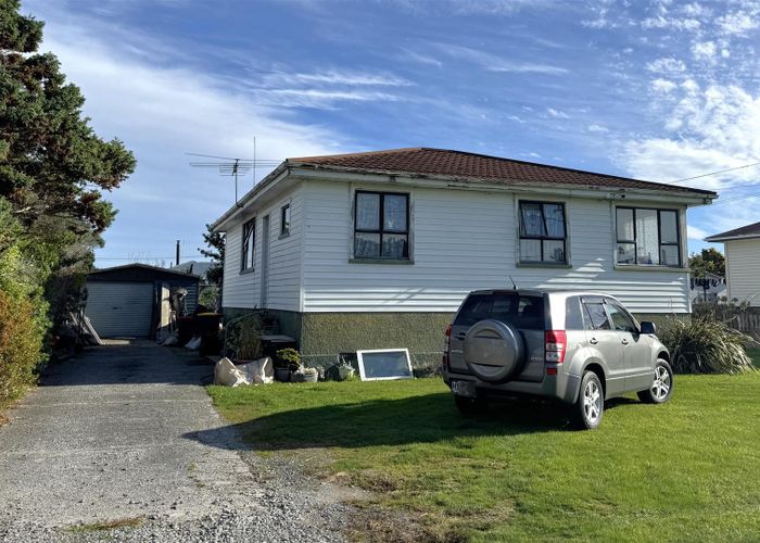  at 16 Peel Street, Cobden, Grey, West Coast