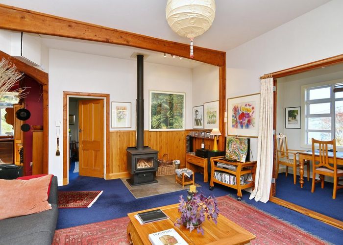  at 4 Somes Road, Lyttelton, Banks Peninsula, Canterbury
