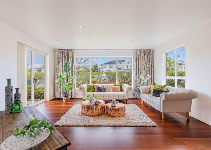 at 1 English Oak Drive, Schnapper Rock, Auckland