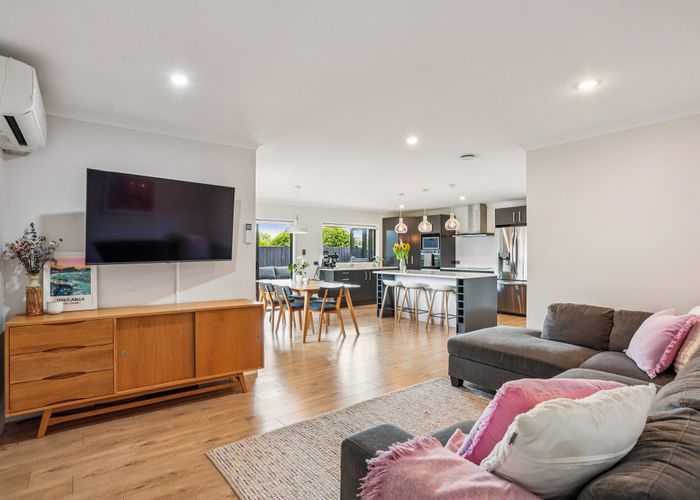  at 5 Lockyer Road, Huapai, Rodney, Auckland