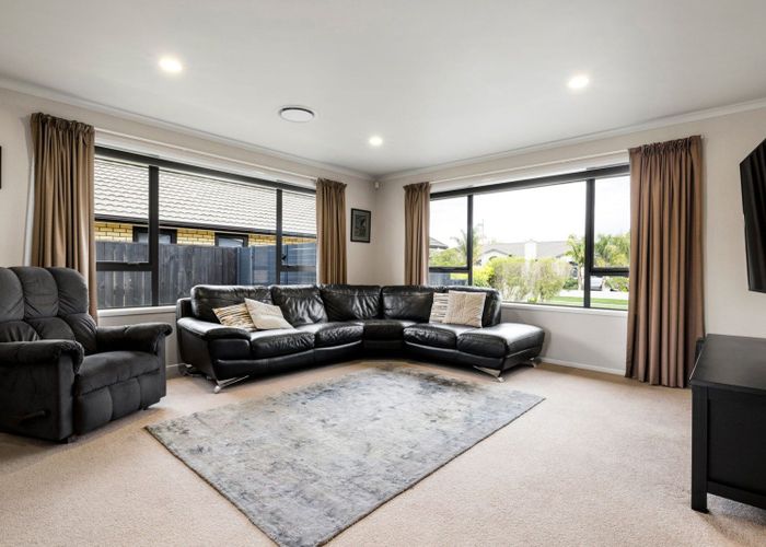  at 50 Palliser Drive, Huntington, Hamilton