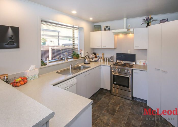  at 32 Tucker Street, Allenton, Ashburton