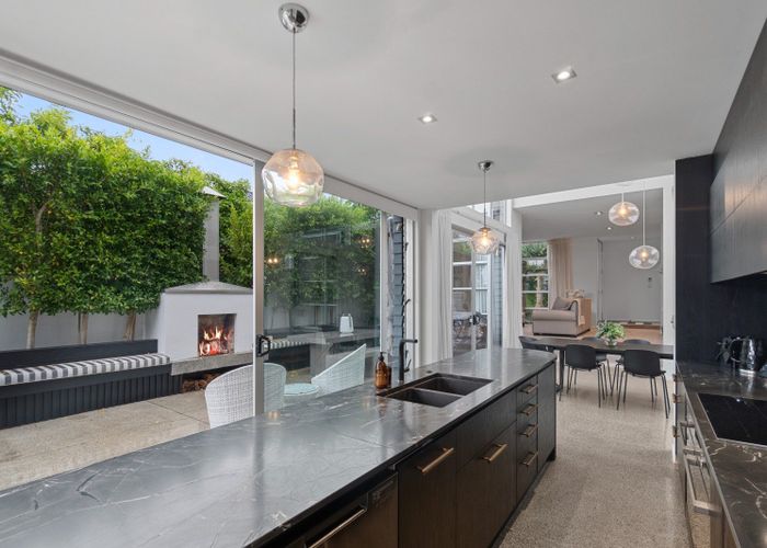  at 40 Woodside Road, Mount Eden, Auckland City, Auckland