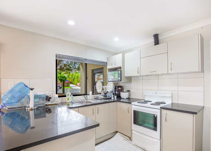  at 12 Cedar Heights Avenue, Massey, Auckland