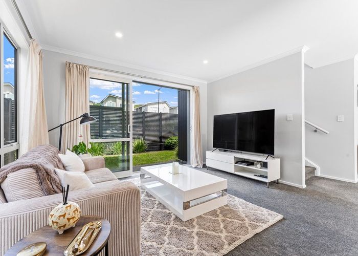  at 48 Karepiro Drive, Stanmore Bay, Rodney, Auckland