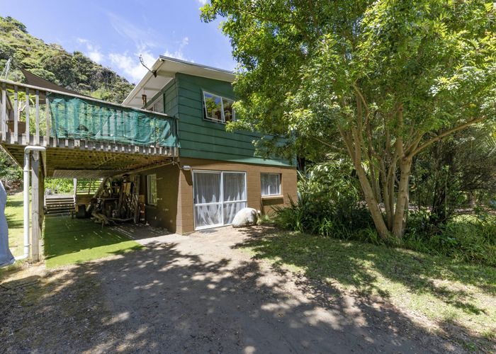  at 11 Karekare Road, Karekare, Auckland