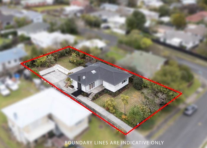  at 25 Trojan Crescent, New Lynn, Waitakere City, Auckland