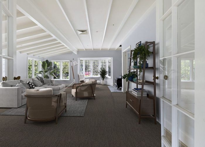  at 10 Hillview Crescent, Paparangi, Wellington