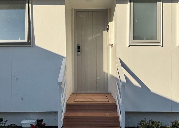  at 2/32 Sapphire Place, Chartwell, Hamilton, Waikato
