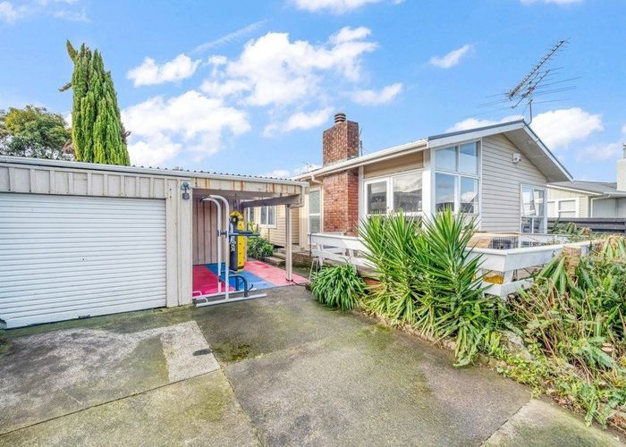  at 22 Larne Ave, Pakuranga Heights, Manukau City, Auckland