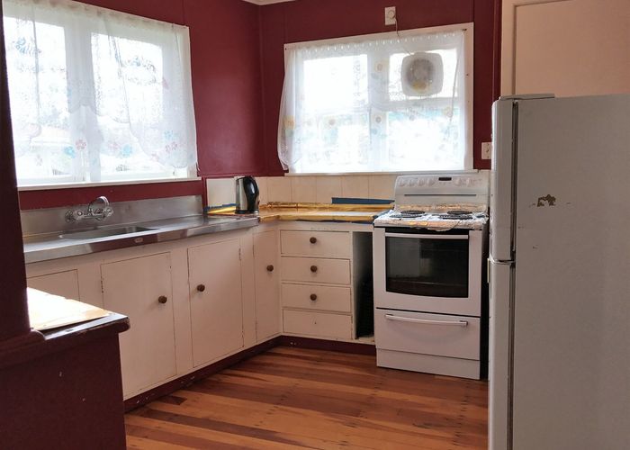  at 7 Falcon Street, Cannons Creek, Porirua