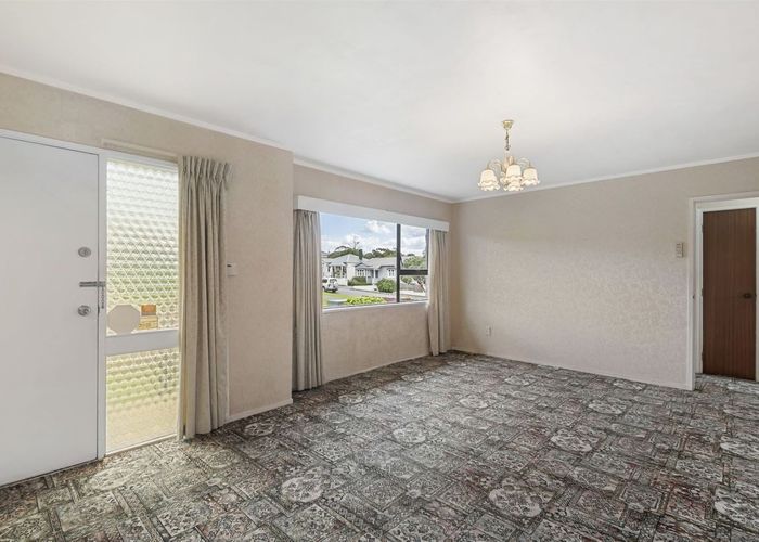  at 2/8 Duncan Avenue, Sandringham, Auckland
