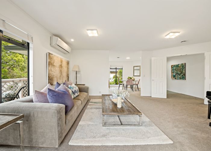  at 75 Kingdale Road, Henderson, Auckland