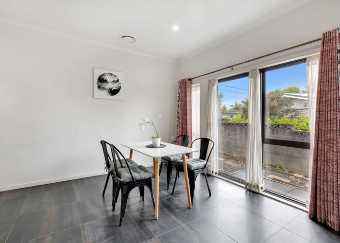  at 7A Woodvale Road, Glen Eden, Waitakere City, Auckland