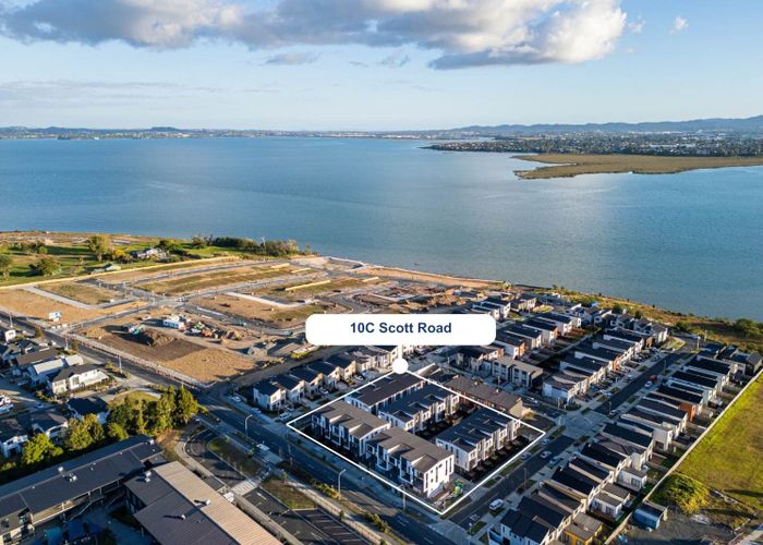  at 4/10 Scott Road, Hobsonville, Waitakere City, Auckland