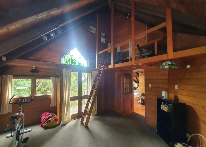  at 543 Scenic Drive, Waiatarua, Auckland