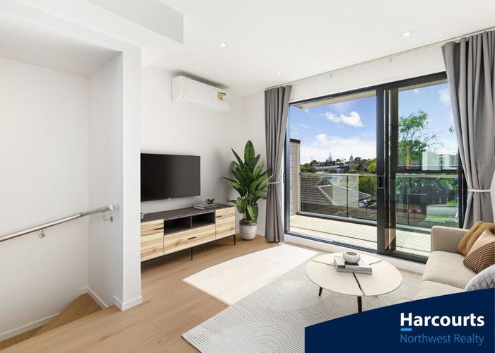  at 15/28 Lavelle Road, Henderson, Waitakere City, Auckland