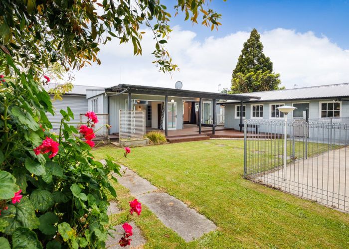  at 24 Akaroa Avenue, Awapuni, Palmerston North, Manawatu / Whanganui